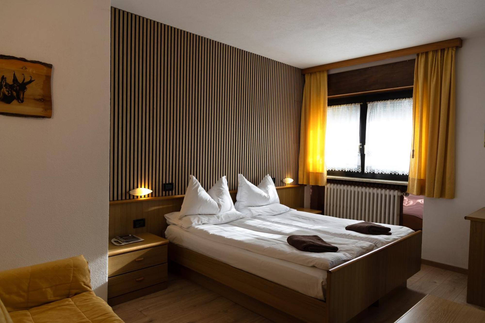 Albergo Venezia Passo Rolle Exterior photo