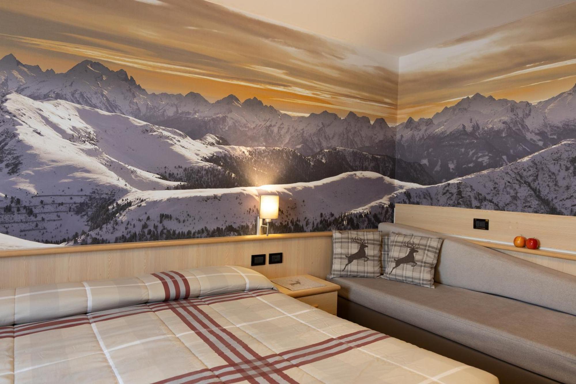 Albergo Venezia Passo Rolle Exterior photo