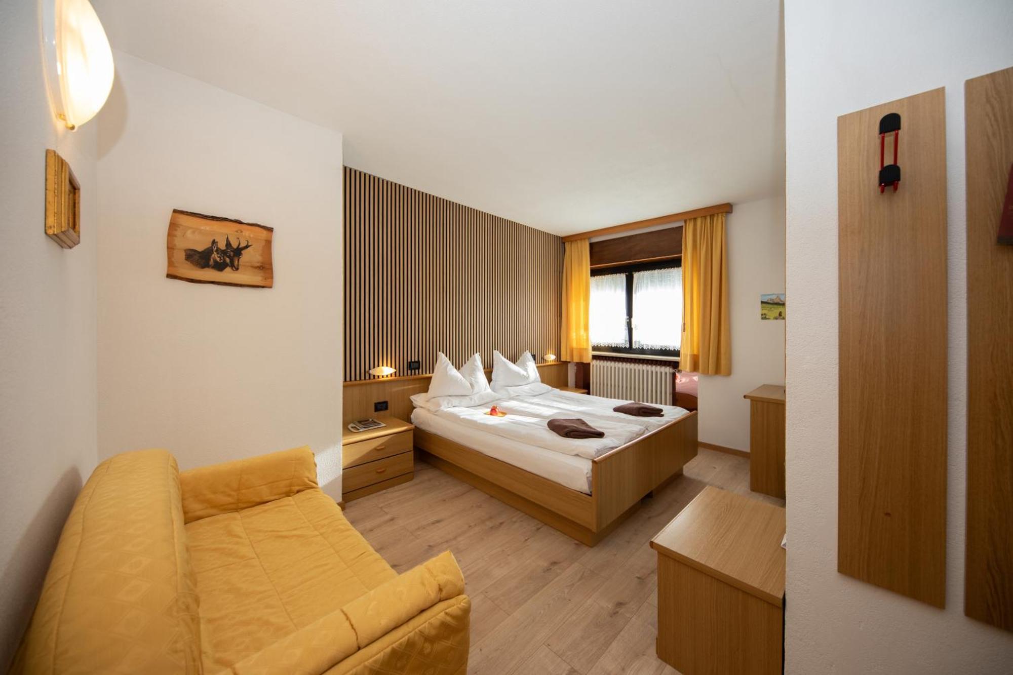 Albergo Venezia Passo Rolle Exterior photo